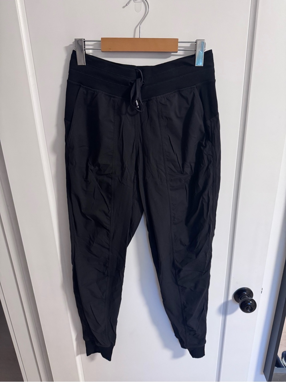 Lululemon - Dance Studio Joggers